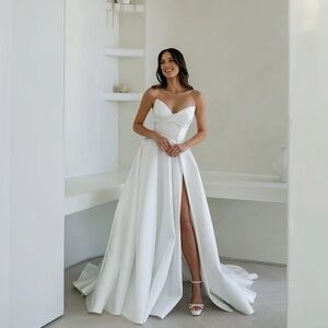 Brand New Wedding Dress – Trish Peng “Ava” (2025 Release)